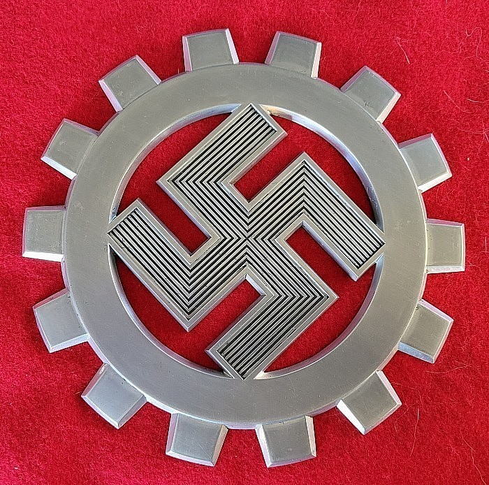 WWII German Militaria, WW2 German Militaria, Nazi Relics Wanted