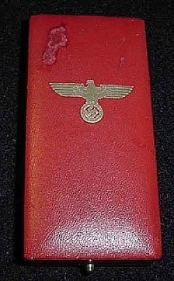 Nazi Austrian Annexation Medal Case...$50 SOLD