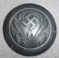 Nazi Deutscher Frauenarbeitsdienst 1st Pattern Rank Brooch...$45 SOLD