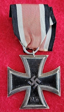 Nazi 1939 Iron Cross 2nd Class...$125 SOLD