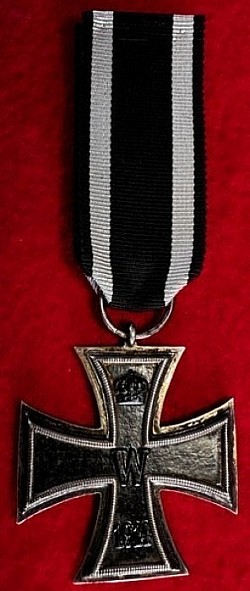 WWI German 1914 Iron Cross 2nd Class with 