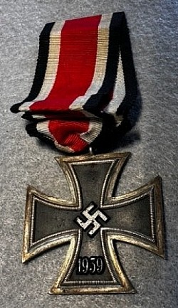 Nazi 1939 Iron Cross 2nd Class with 