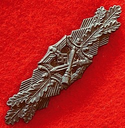 Nazi Bronze Close Combat Bar by JFS...$575 SOLD